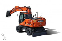 pelle sur pneus Doosan
