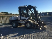 graafmachine op banden Mecalac