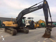 escavatore cingolato Volvo