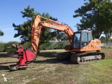 escavatore cingolato Doosan