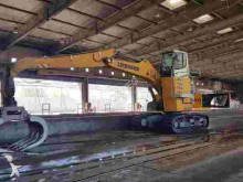 escavatore per movimentazione Liebherr