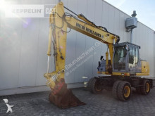 pelle sur pneus New Holland