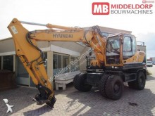 graafmachine op banden Hyundai