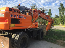 escavatore gommato Fiat-Hitachi