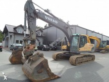 pelle sur chenilles Volvo