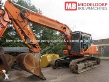 pelle sur chenilles Komatsu