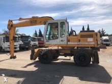 pelle sur pneus Liebherr