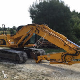 pelle sur chenilles JCB