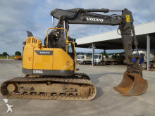 pelle sur chenilles Volvo