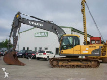 pelle sur chenilles Volvo