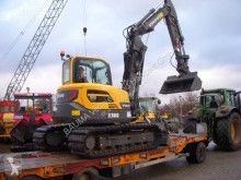 pelle sur chenilles Volvo