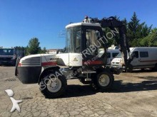 pelle sur pneus Mecalac