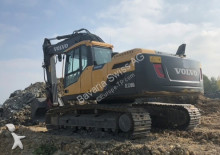 pelle sur chenilles Volvo