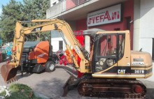 pelle de manutention Caterpillar