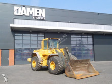 pelle sur pneus Volvo