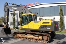 pelle sur chenilles Volvo