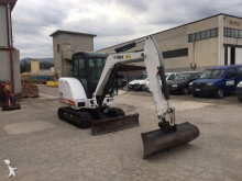 pelle sur chenilles Bobcat