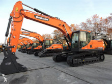 pelle sur chenilles Doosan