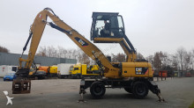 pelle de manutention Caterpillar