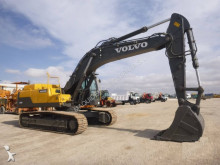 pelle sur chenilles Volvo