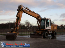 pelle sur pneus Liebherr