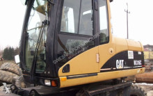Caterpillar gumiabroncsos kotrógép