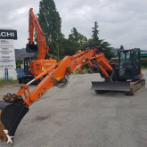 escavatore cingolato Hitachi