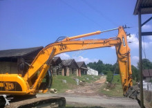 JCB - JS 220