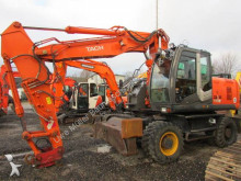 escavatore gommato Hitachi
