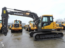 pelle sur chenilles Volvo