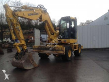 excavadora de ruedas Komatsu
