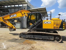 pelle sur chenilles JCB