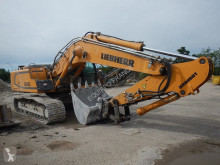 Liebherr R946