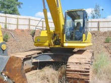Komatsu PC200-7