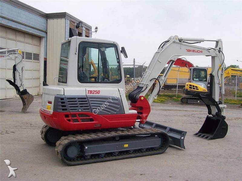 Used Takeuchi TB 250 mini excavator TB250 - n°634935