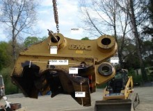 escavatore Caterpillar