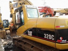 escavatore cingolato Caterpillar