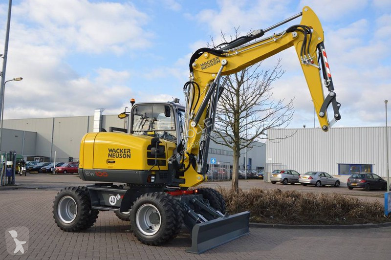 轮胎式挖掘机 wacker neuson ew100 二手