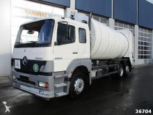 camion benne à ordures ménagères Mercedes