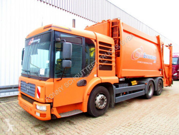 camion raccolta rifiuti MAN