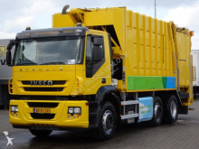 camion benne à ordures ménagères Iveco