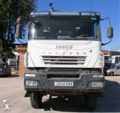 camión volquete para residuos domésticos Iveco