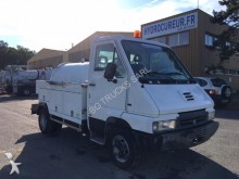 camión limpia fosas Renault