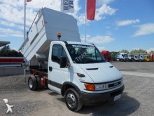 camión volquete para residuos domésticos Iveco