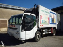 camion benne à ordures ménagères Renault