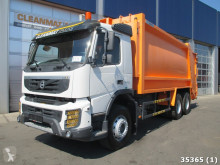 camion raccolta rifiuti Volvo
