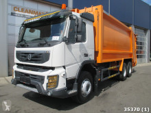 camion raccolta rifiuti Volvo