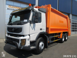 vuilniswagen Volvo