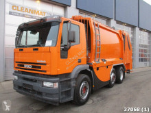 vuilniswagen Iveco