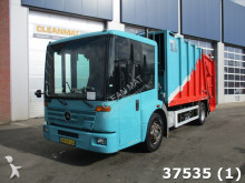 vuilniswagen Mercedes